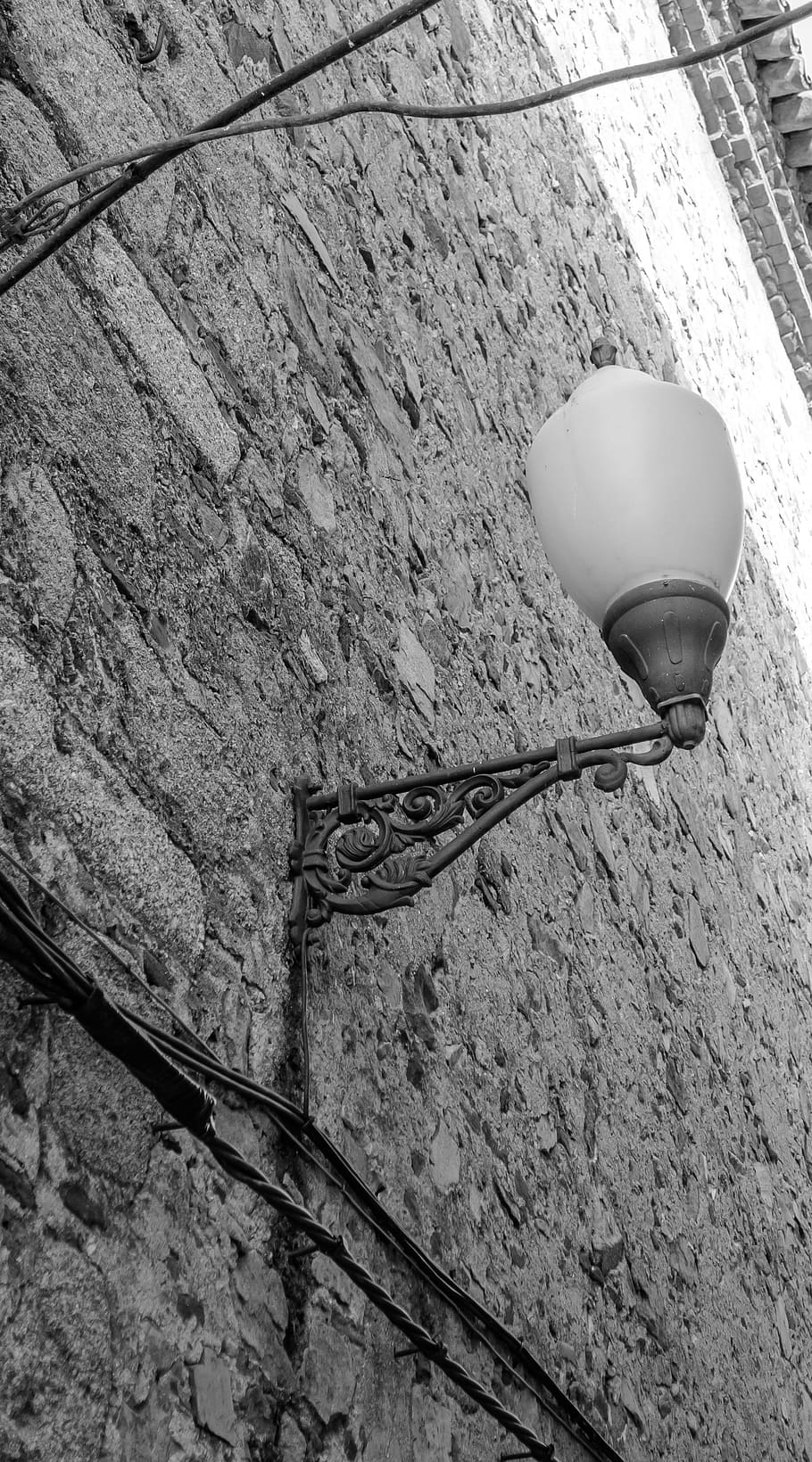 Facade, Lantern, Brick, lighting, lanterns, architecture, lamp HD wallpaper
