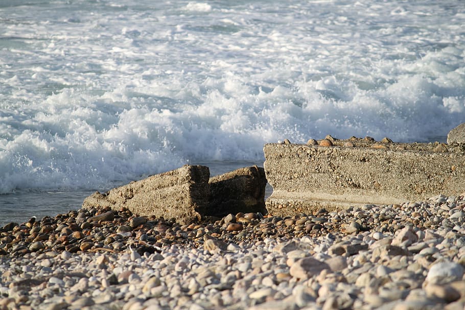 beach, the waves, ireland, sea, water, solid, rock, motion HD wallpaper
