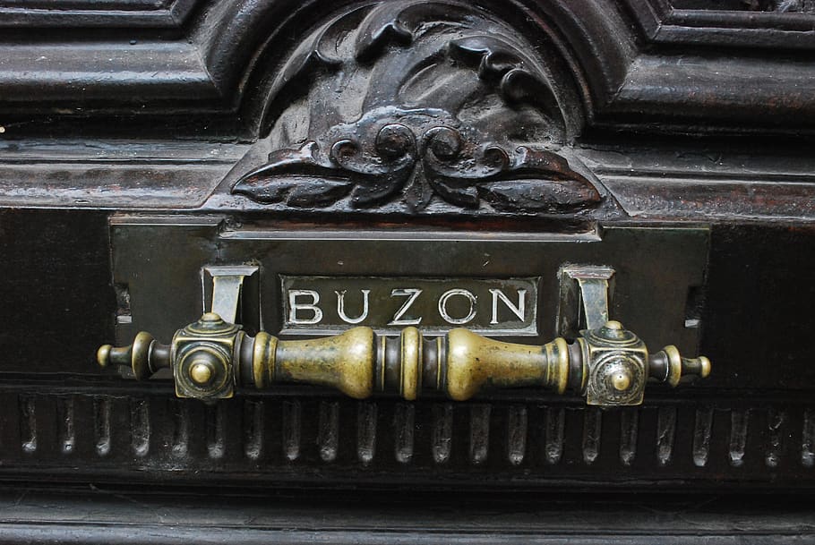 mailbox, old door, bronze, metal, text, close-up, entrance HD wallpaper
