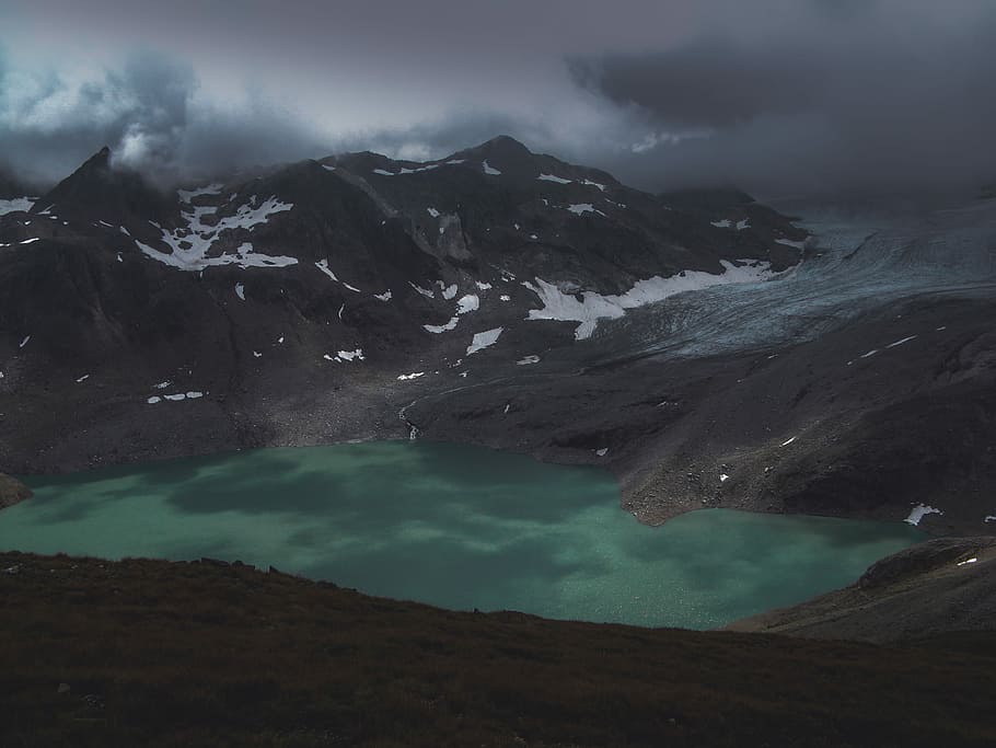 lake with mountain rage, lake with cloudy sky, landscape, dark HD wallpaper
