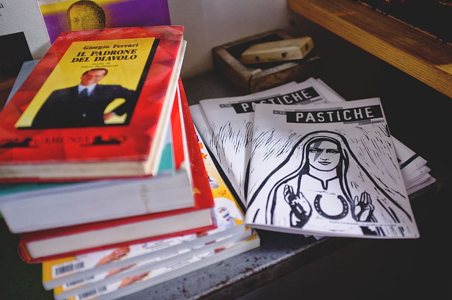magazines, café, art, text, representation, publication, human representation HD wallpaper