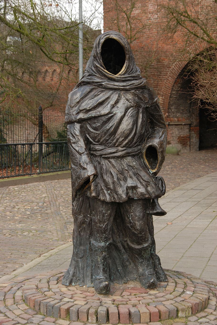 netherlands, zutphen, image, statue, city ​​trumpeter, thonis of roller HD wallpaper