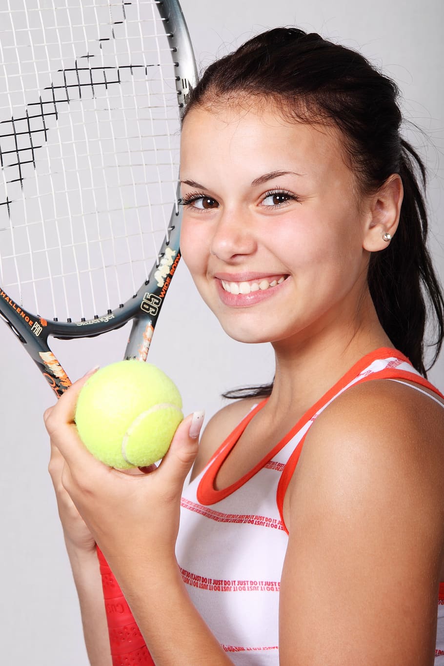 girl holding tennis racket, sports, fitness, ball, active, exercise, HD wallpaper