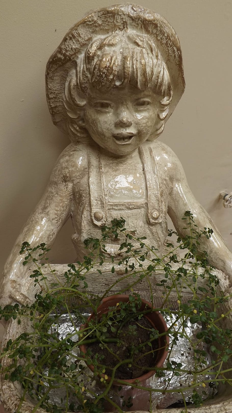 statue, figure, sculpture, face, child, girl, field, trim, flowerpot HD wallpaper
