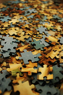 shallow focus photography of jigsaw puzzles, hobby, fun, activity HD wallpaper
