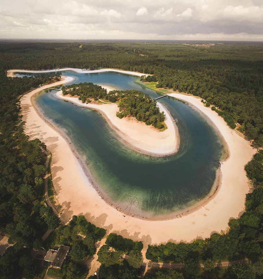 island surround by river and forest, aerial view of body of water surrounded by trees HD wallpaper