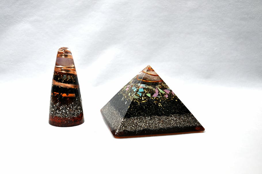 orgone, cone, pyramids, orgonite, spiritual concept, esoteric HD wallpaper