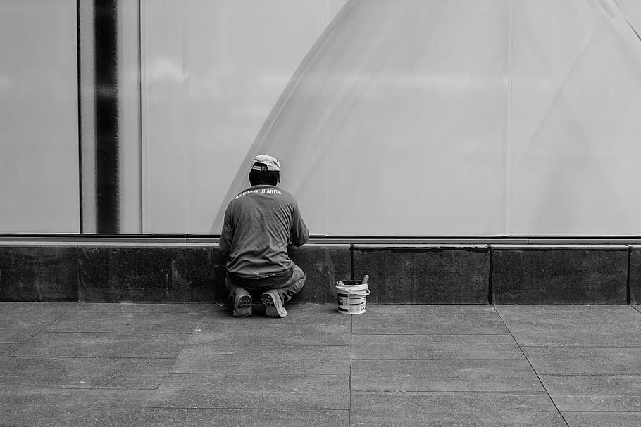 Everyday Life, Worker, working, street art, black and white, HD wallpaper