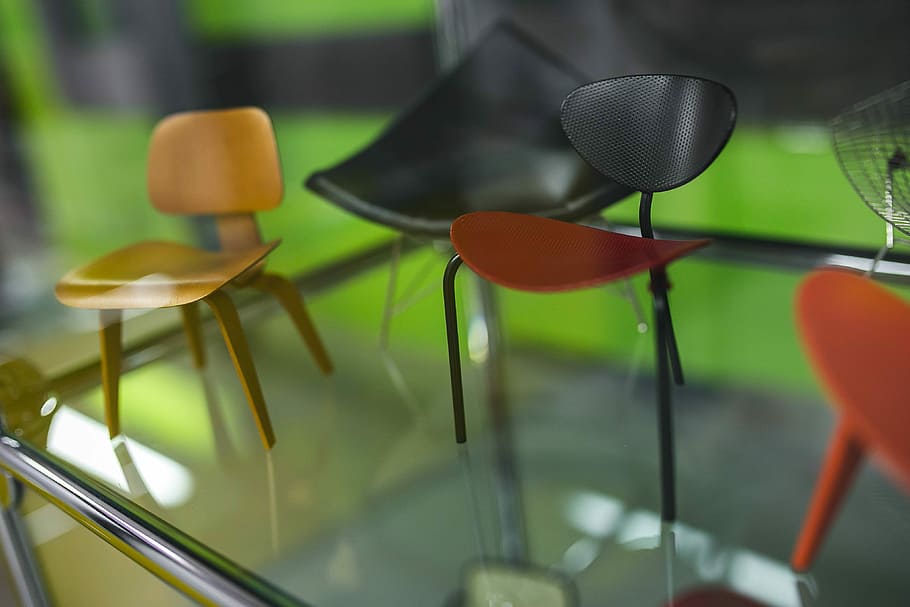 Various art installations at an exposition, design, gallery, chair HD wallpaper