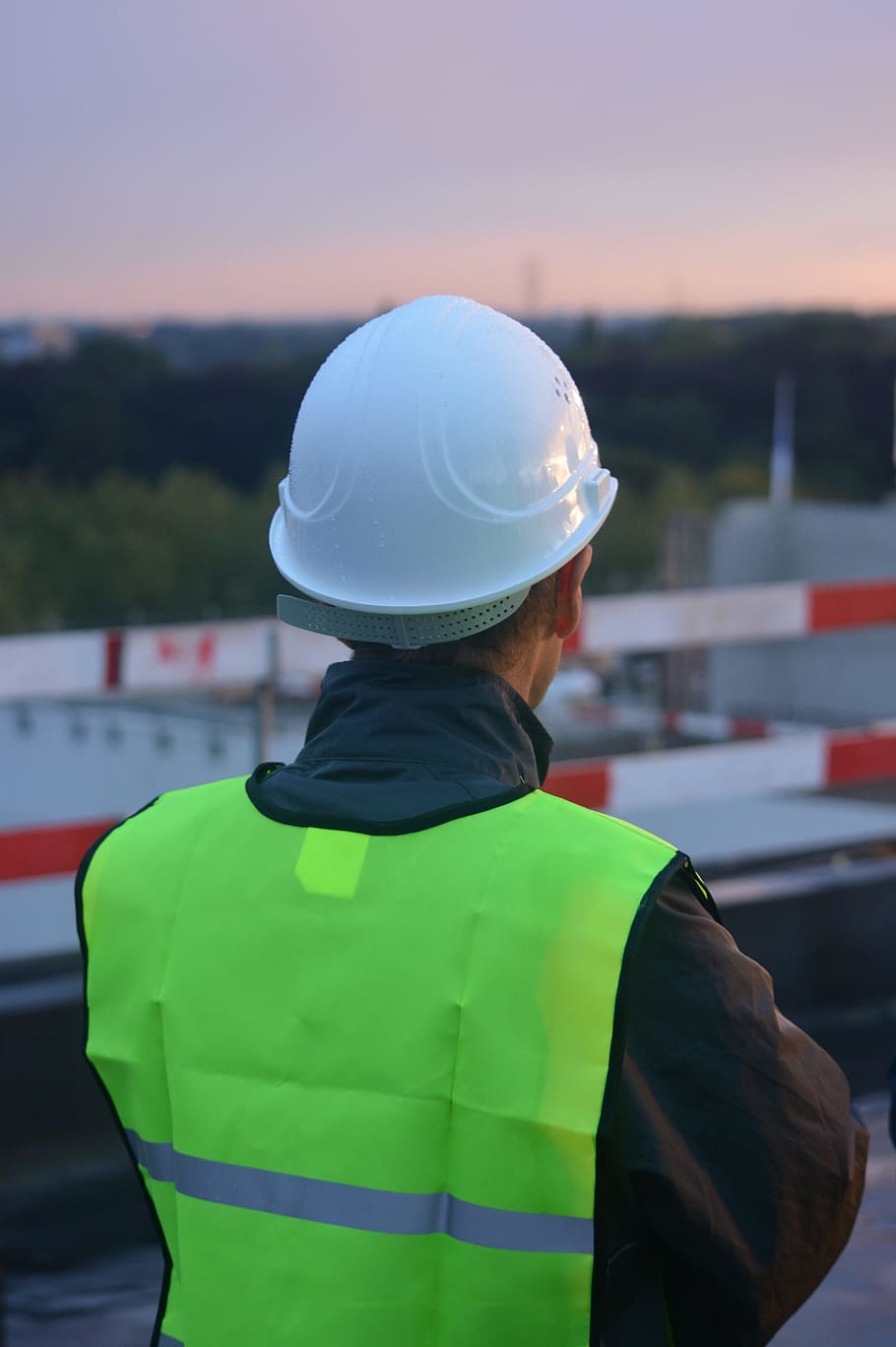 man in green high-visibility vest with white hard hat, men, safety vest