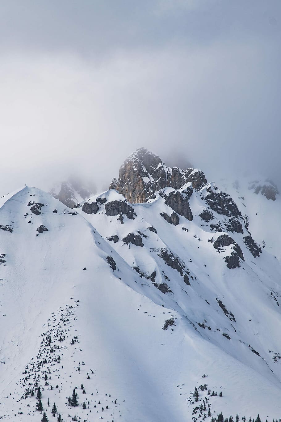 snow covered mountain under white clouds, snow-capped mountain during winter HD wallpaper