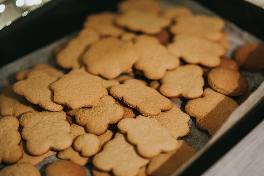 Homemade gingerbread cookies, food, tasty, cooking, baking, baking tray, HD wallpaper