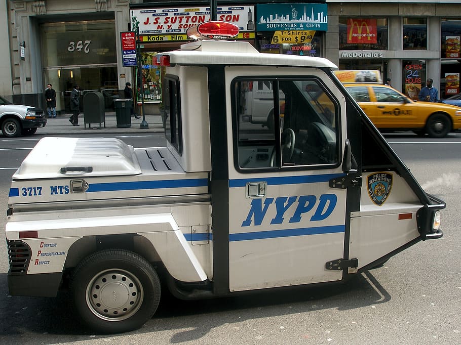 police-auto-new-york.jpg