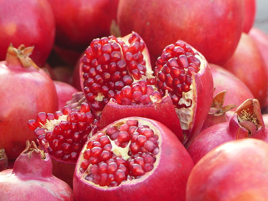close-up photography of pomegranates, iran, fruit, red, delicious HD wallpaper