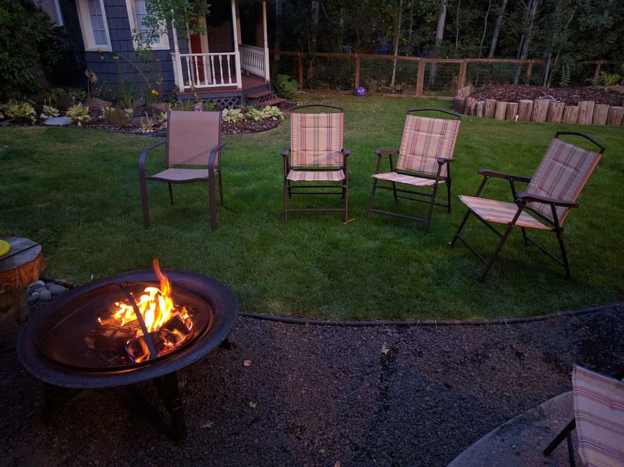 backyard, fire pit, chairs, summer, evening, outdoors, fire - Natural Phenomenon, HD wallpaper