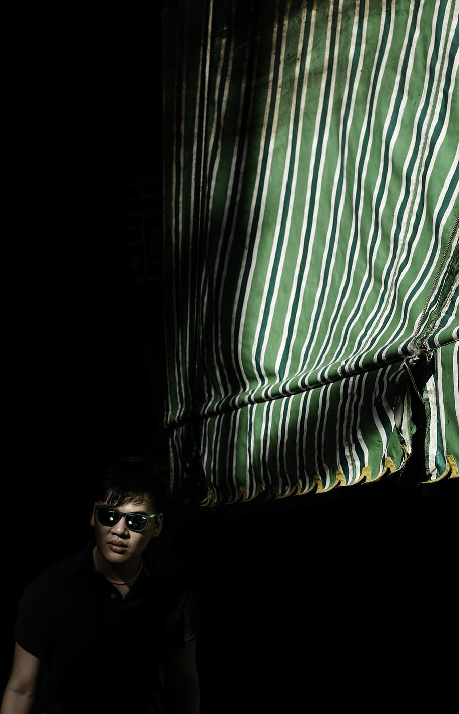 man standing near canopy, person, shadow, light and shadow HD wallpaper