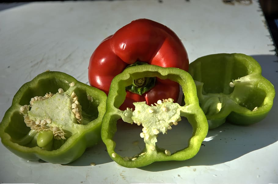 peppers, vegetables, green, red, healthy, food and drink, freshness HD wallpaper
