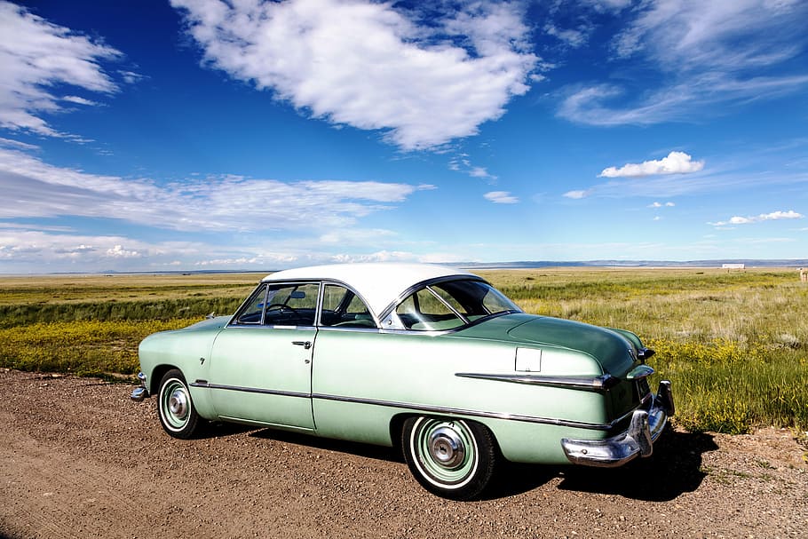 classic gray coupe near green grasses, auto, oltimer, automotive, HD wallpaper