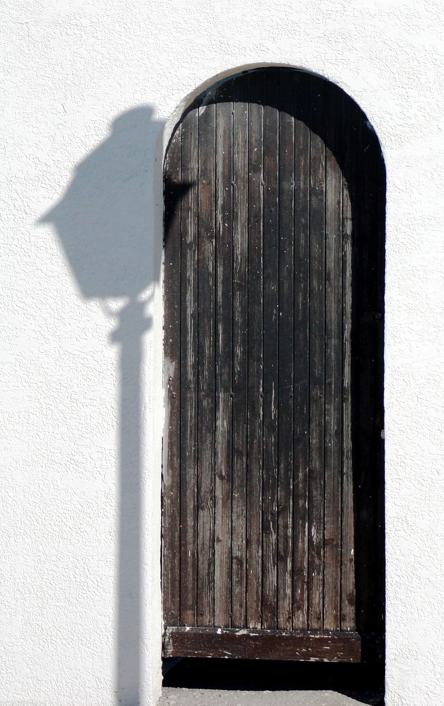 shadow, wall, door, light, white wall, old door, sunlight, built structure HD wallpaper