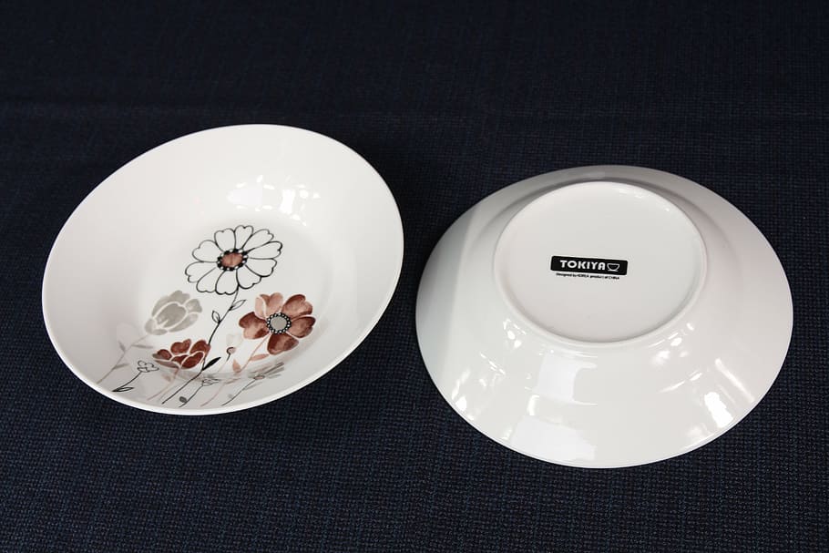plate, white, pure, crockery, table, porcelain, indoors, still life HD wallpaper