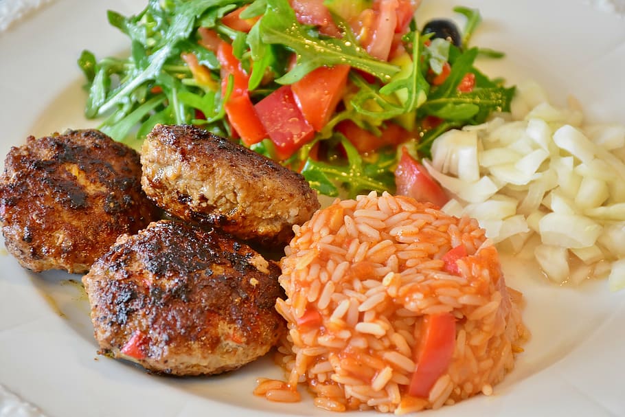 meat dish with rice and side dish, meatballs, minced meat, djuvec HD wallpaper
