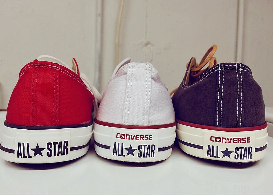 three unpaired Converse All Star sneakers, chucks, white, blue HD wallpaper