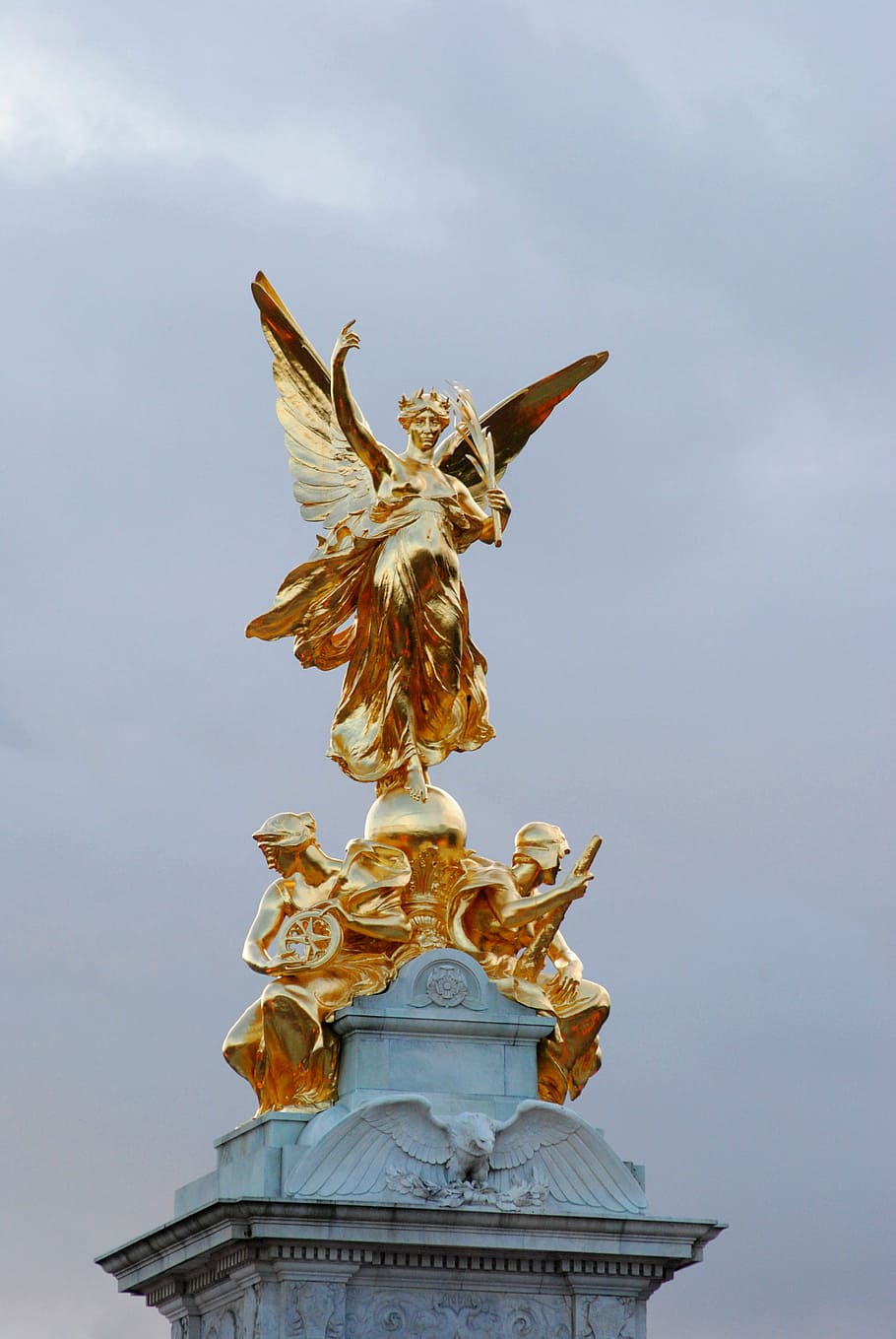 statue, golden, sculpture, monument, gold colored, sky, low angle view, HD wallpaper