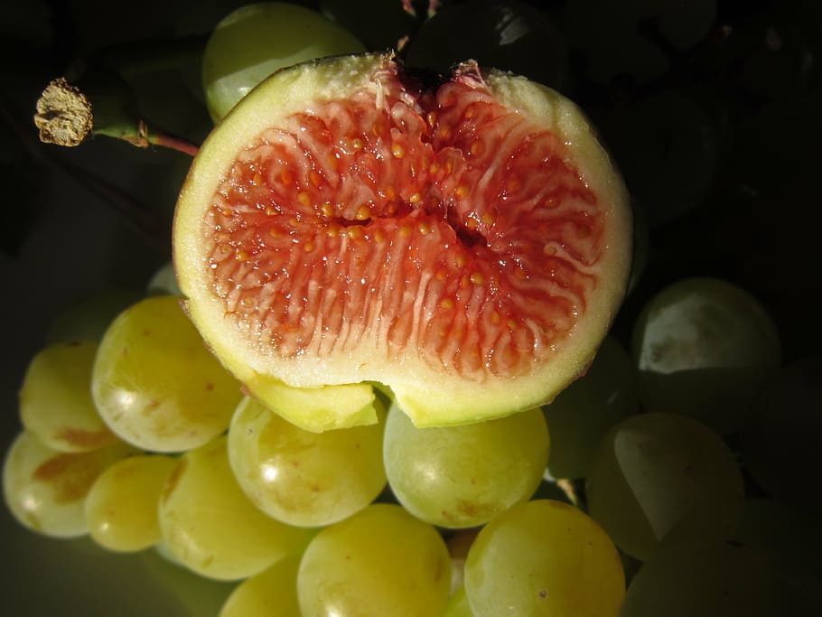 fig, grapes, fruit, sweet, close, still life, fruit basket HD wallpaper