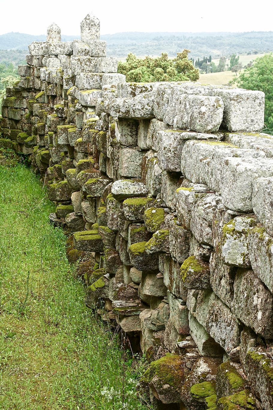 gray brick wall near trees, stone wall, blocks, broken, ancient HD wallpaper