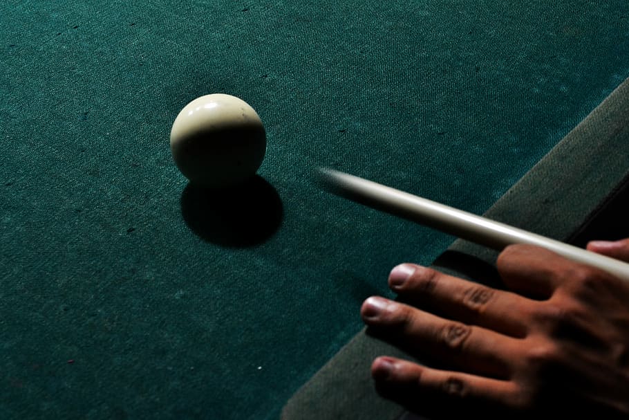 person playing billiards, pool, cue ball, pool table, snooker HD wallpaper