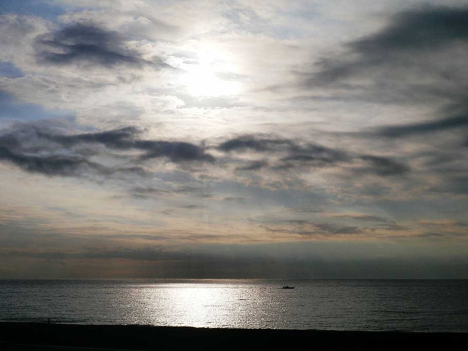 morning, sea, light, darkness, gray, black, sun, cloud, sky HD wallpaper