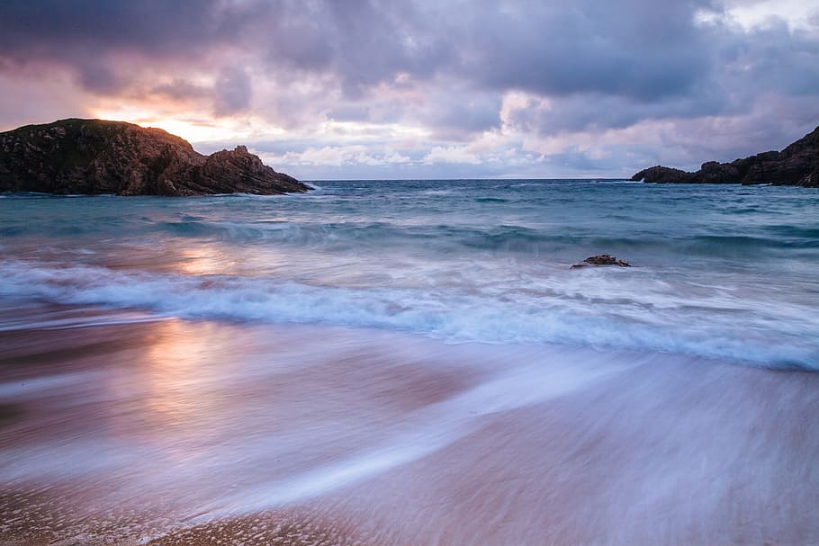 body wave of water near land, sea, ocean, waves, nature, rocks HD wallpaper