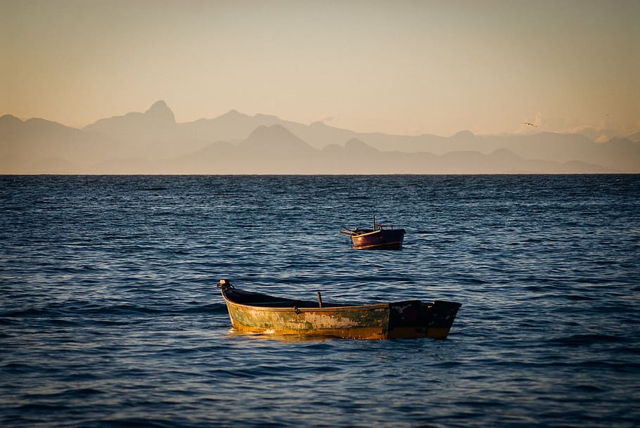 photo of two jon boat sailing on sea, beach, ocean, summer vacation, HD wallpaper