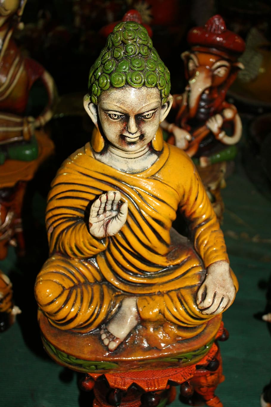 Buddha, Ceramic, Figure, Crown, green, yellow, buddhism, gautam HD wallpaper