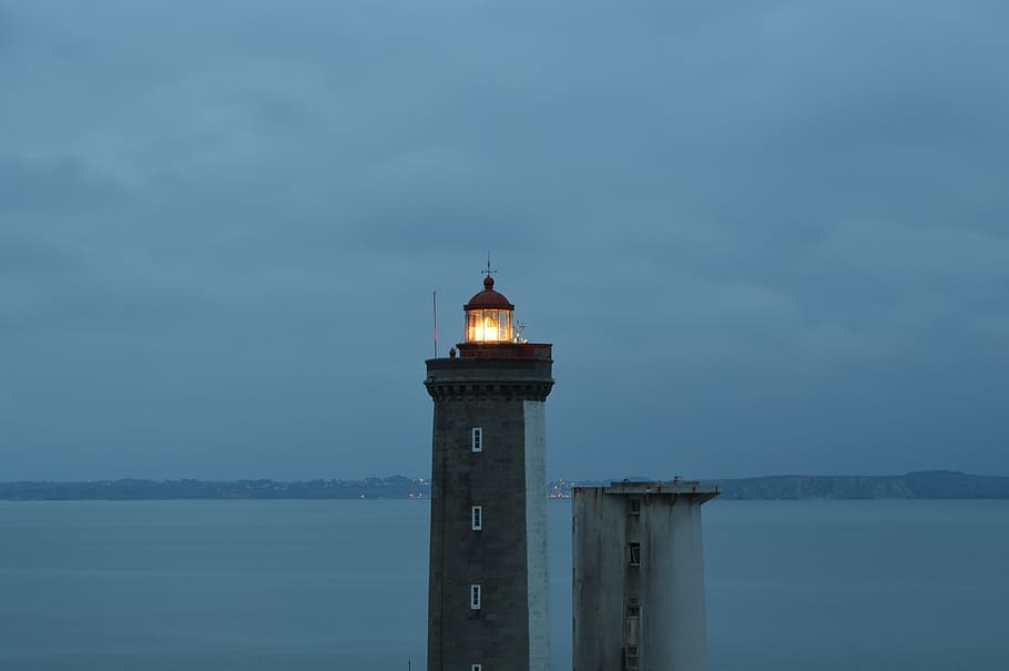 lighthouse, brittany, sea, night, navigation, lights, boats HD wallpaper