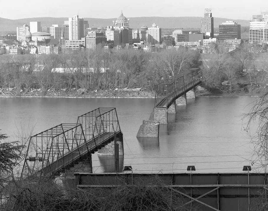 Collapsed Walnut Street Bridge after flood of 1996 in Harrisburg, Pennsylvania HD wallpaper