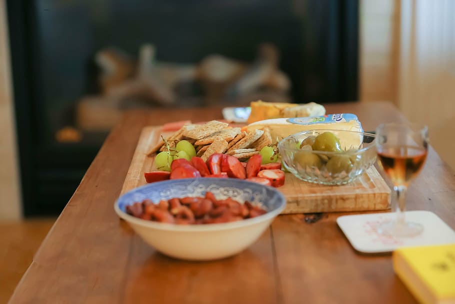 table set, food, party, meal, setting, eat, dining, serving HD wallpaper