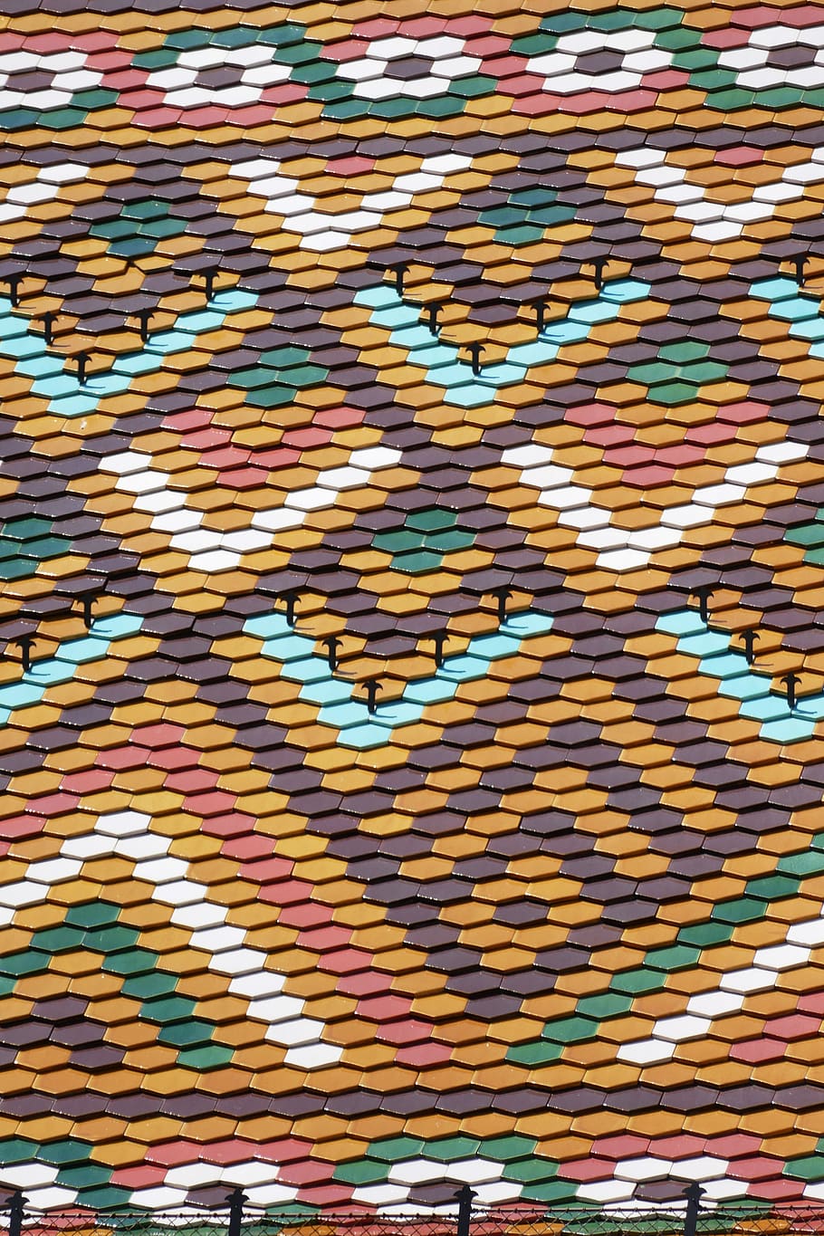 roof, brick, tile, building, pattern, structure, colorful, geometric HD wallpaper