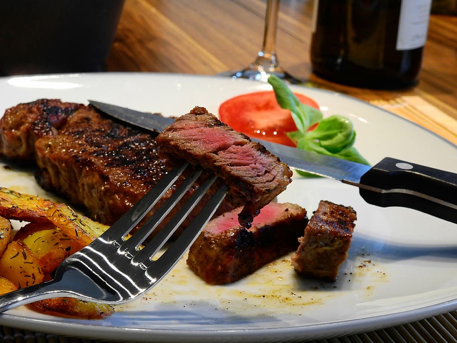 fork with sliced beef on table, steak, meat, food, beef steak
