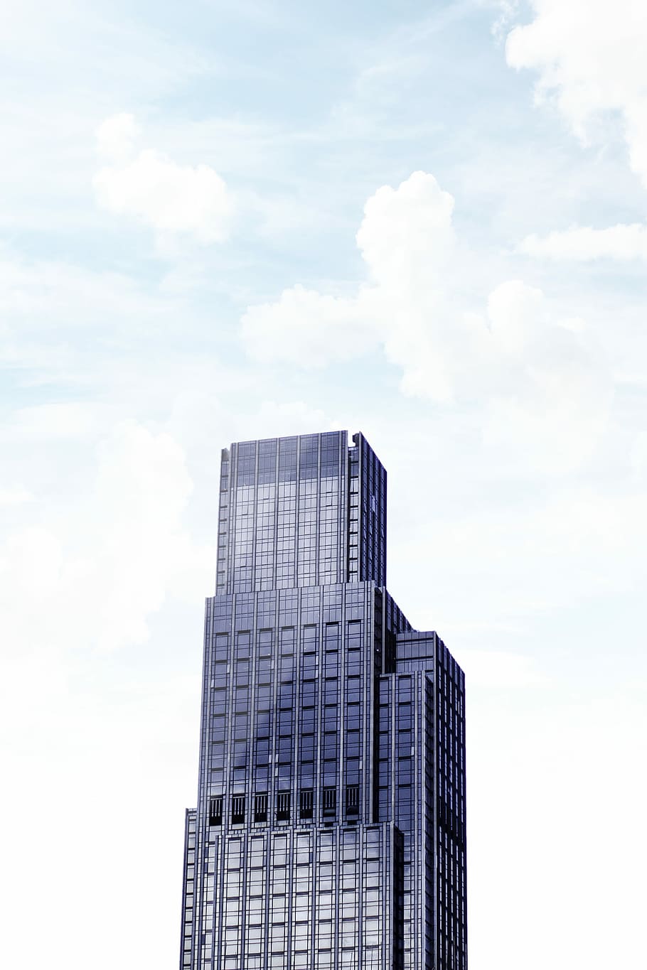 high rise building, structure, minimal, sky, architecture, skyscraper HD wallpaper
