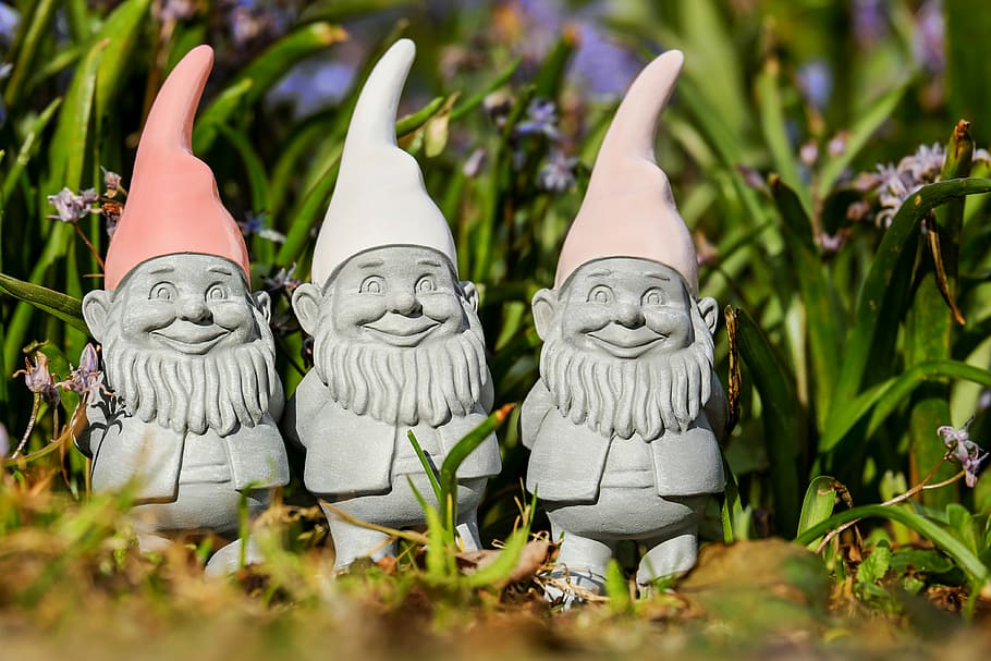 selective focus photography of three gnome figurines, imp, spring imp, HD wallpaper
