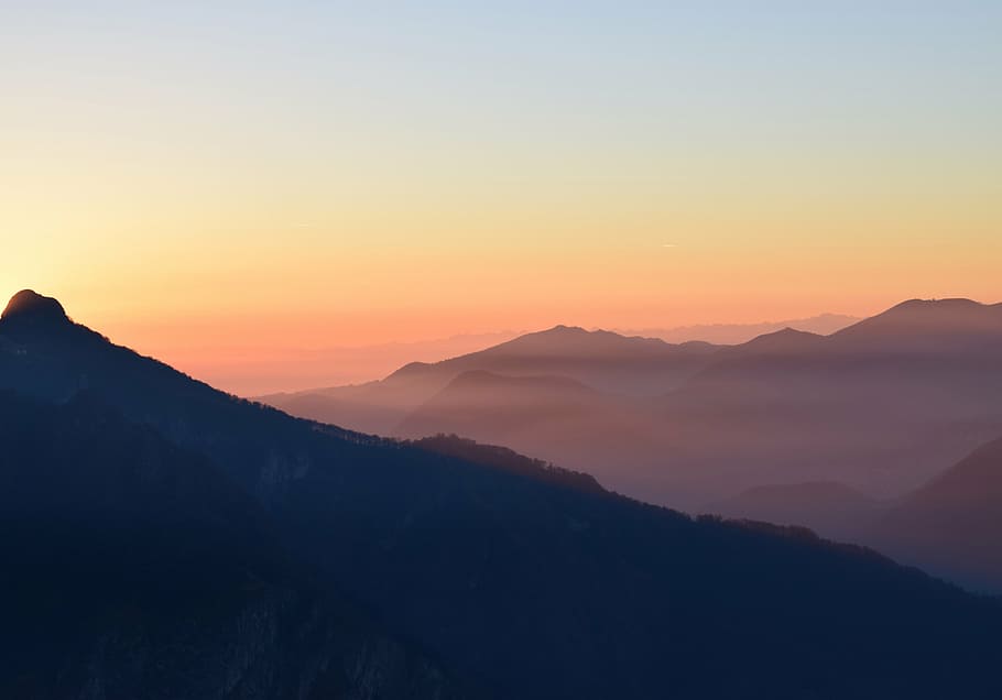 silhouette of mountain under cloudy sky, photo, mountains, fog HD wallpaper