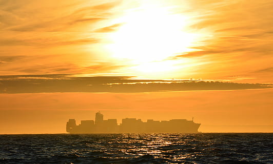 ENGLISH CHANNEL CONQUERED., silhouette of cargo ship on sea, sunset HD wallpaper
