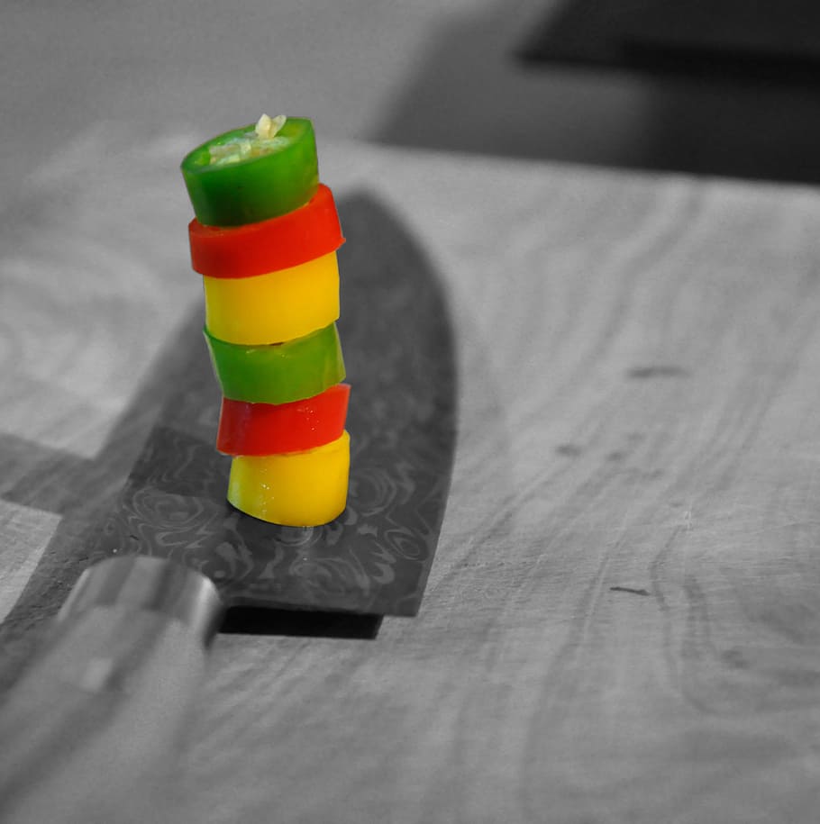 pepperoni, knife, green, red, yellow, stacked, food and drink HD wallpaper