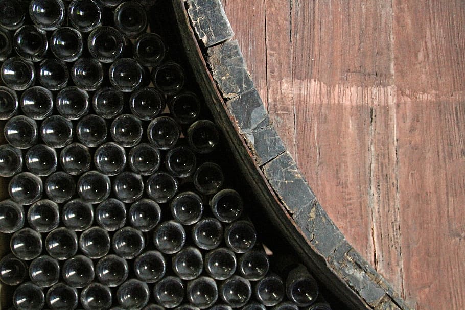 Vineyard, Bottles, Wine, Winery, wine bottle, old, barrel, curve HD wallpaper