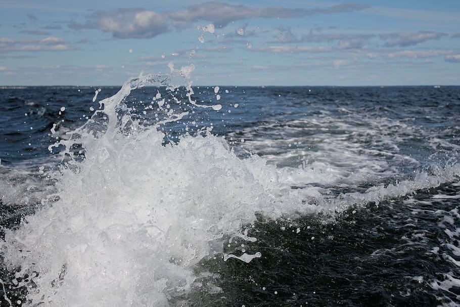 sea, ocean, waves, splash, water, motion, beauty in nature, splashing HD wallpaper