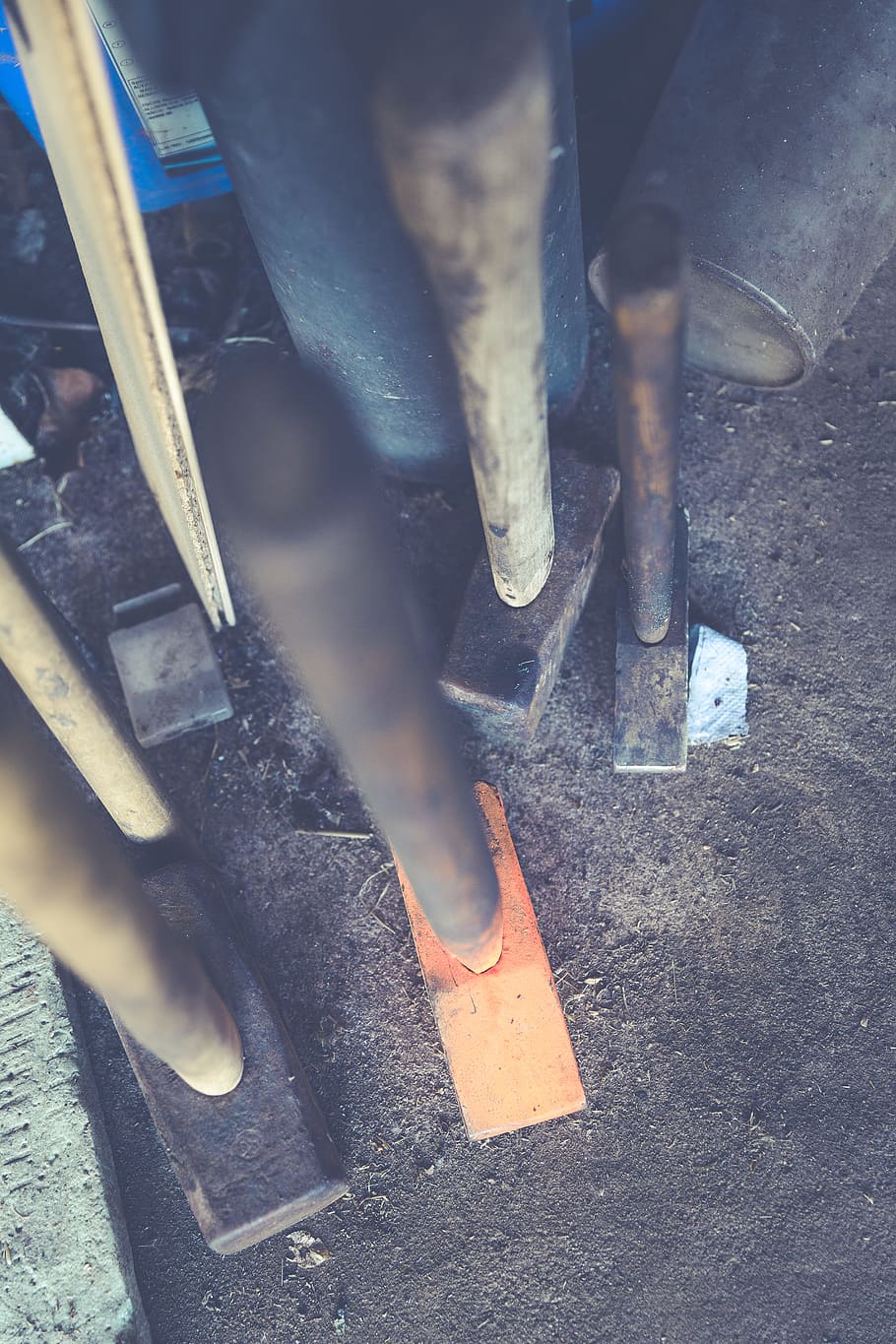 Brown Wooden Hammer 4 Set on Floor, close-up, equipment, hammers HD wallpaper
