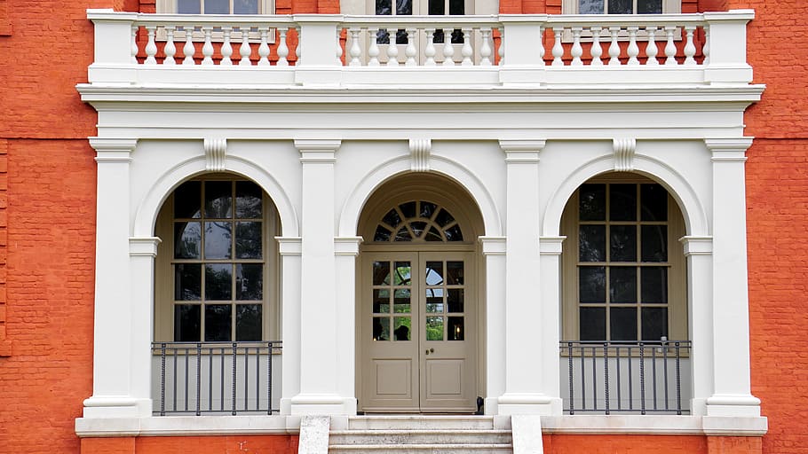 brown wooden door on white concrete infrastructure, building, HD wallpaper