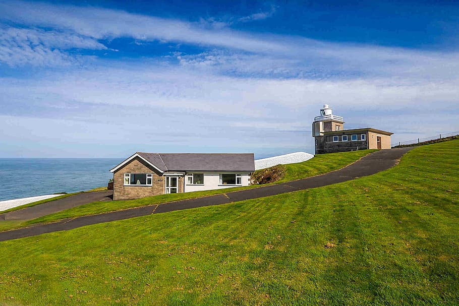 lighthouse, ocean, building, coast, england, architecture, built structure HD wallpaper