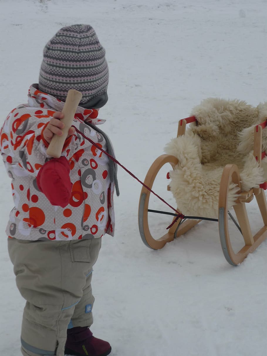 child, slide, winter, snow, cold, winter sports, outdoors, hat HD wallpaper